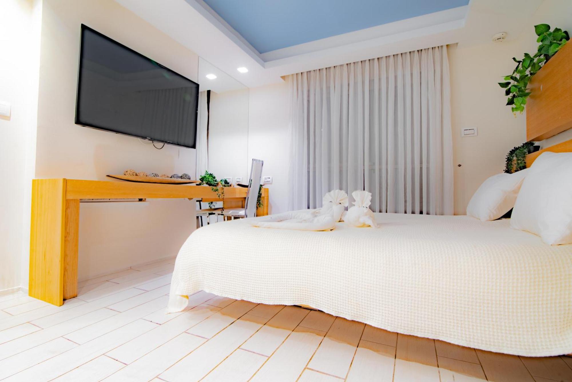 Almogim Suites Eilat Hotel (Adults Only) 外观 照片